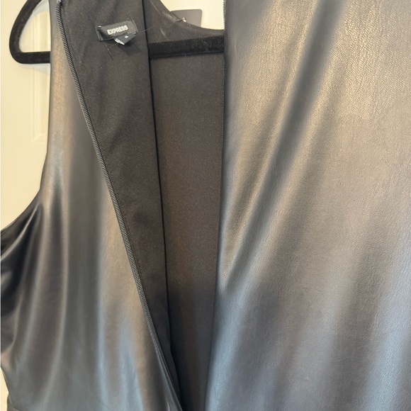 Express Faux Leather Twist Front Dress sz XL - Picture 6 of 9